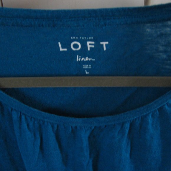 Beautiful Blue LOFT Linen T-shirt - Picture 3 of 4
